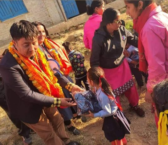 आफ्नो पदीय सुविधालाई निरन्तर शैक्षिक विकासमा खर्च गर्दै सांसद लामा