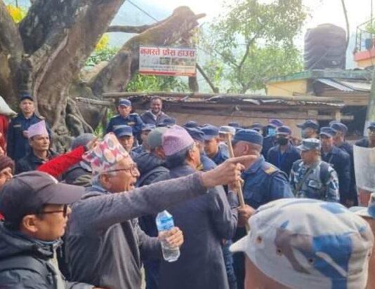 निर्वाचन बहिष्कारको कार्यक्रम गर्दै हिँडेका नेपाल कम्युनिष्ट पार्टीका १३ जना पक्राउ
