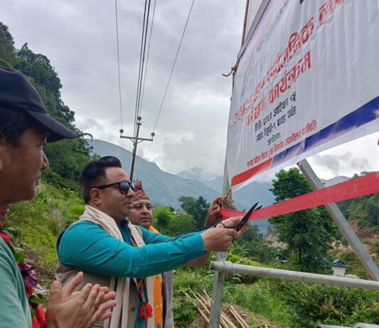 पाङराङ र बाच्छा जोड्ने बाच्छाखोला पुल गाउँपालिका अध्यक्ष गुरुङद्वारा उद्घाटन