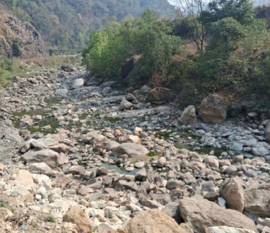 मापदण्डविपरीत आयोजना : खोलै सुकाएर बिजुली उत्पादन