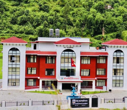 नागरिकलाई सर्वसुलभ औषधि उपलब्ध गराउन पैयुँले शुरू गर्यो आफ्नै फार्मेसी