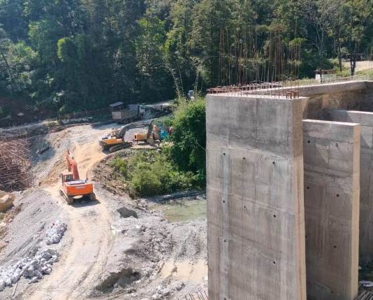 पुष्पलाल मध्यपहाडी राजमार्गको सुन्दरेखोलामा ‘आर्क ब्रिज’बन्दै